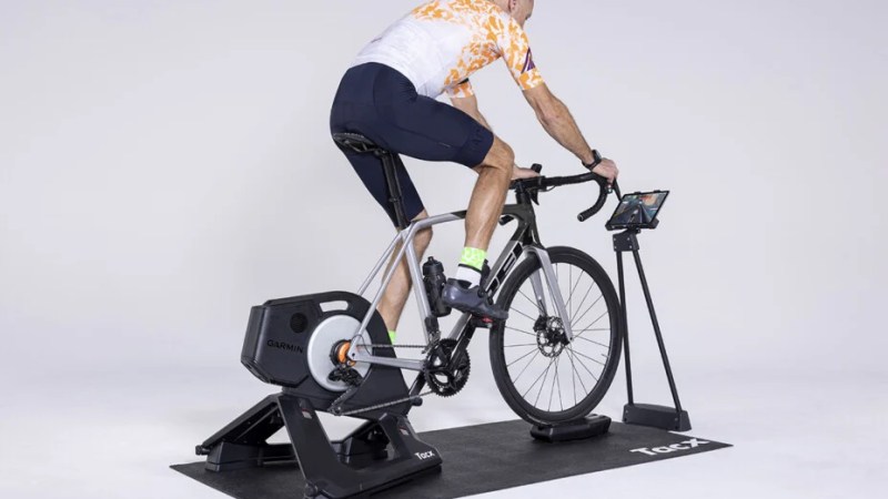 Garmin fait sauter les barrières : ses home-trainers se connectent à Zwift en un instant