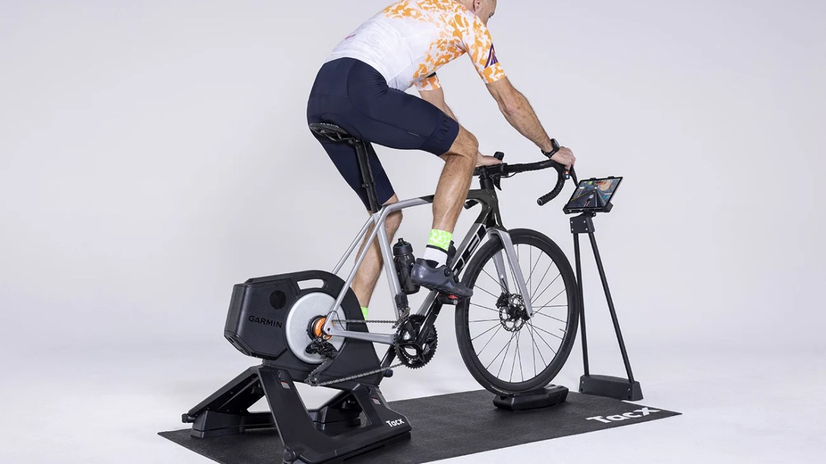 Le Tacx Neo 3M avec le Zwift Cog