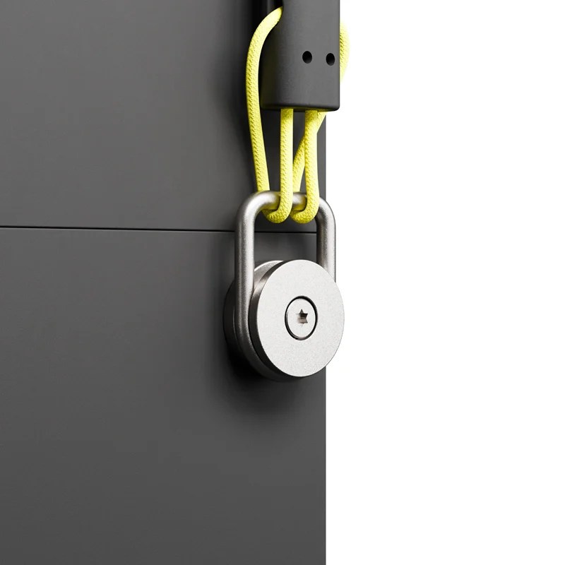 WS Copy - FP6-BLACK-LANYARD-BLACK-CLOSE-UP-