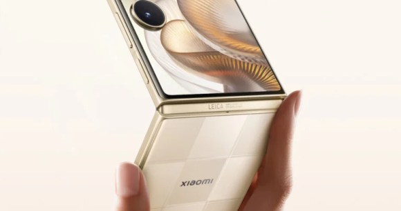 Xiaomi Mix Flip 2 // Source : Xiaomi