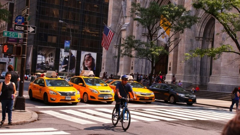 Pourquoi New York repousse à 2027 le débat sur l’immatriculation des vélos électriques