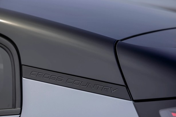 014_Volvo-EX30CC.jpg_compressed