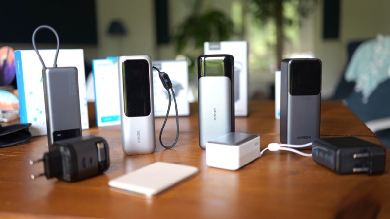 On a testé les dernières batteries et chargeurs Ugreen, Anker et Xiaomi : câbles rétractables, puissance et température au banc d’essai