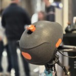 On a vu le casque OBH qui s’attache directement sur votre vélo en un claquement de doigts : objectif zéro encombrement
