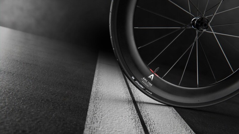 Une défaillance rend dangereuse l’utilisation de certaines roues de vélo DT Swiss : quels modèles concernés et que faire ?