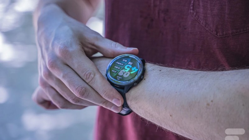 Garmin Forerunner 970 : notre montre de sport préférée, notée 9/10, est à prix cassé chez Decathlon