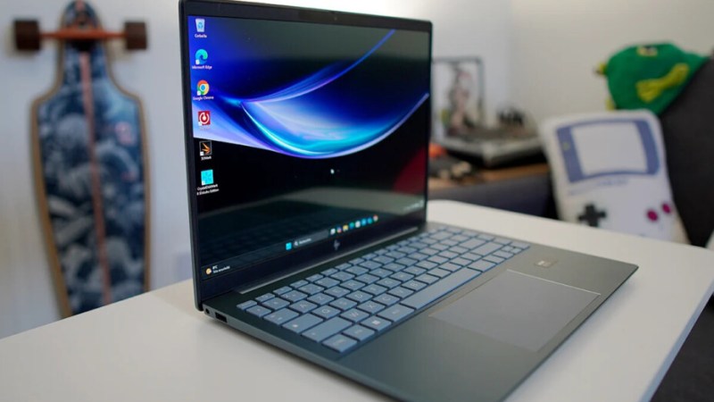 Ce laptop HP avec écran OLED 120 Hz et Ultra 5 perd plus de 500 € de son prix, l’offre idéale pour préparer la rentrée
