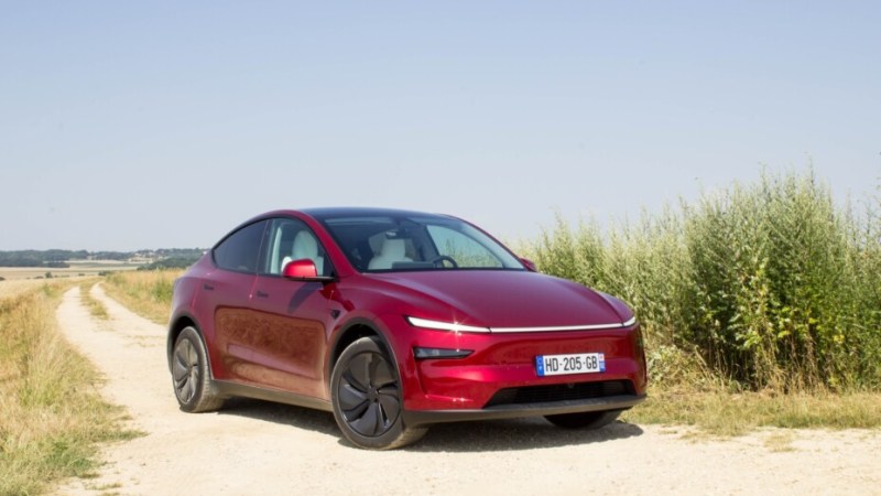« Lâchons le morceau » : Musk vient de dévoiler à quoi ressemble la fameuse Tesla abordable