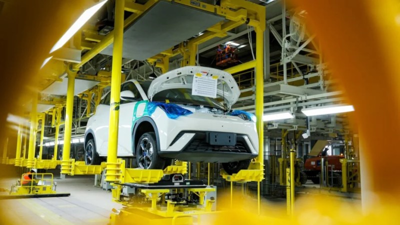 C’est historique : BYD ouvre sa première usine hors d’Asie et remplace un constructeur mythique
