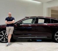 NIO ET9 en boutique NIO à Shenzhen, le 8 juillet 2025