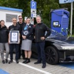 1 205 km d’autonomie réelle : cette voiture électrique vendue en Europe bat le record du monde