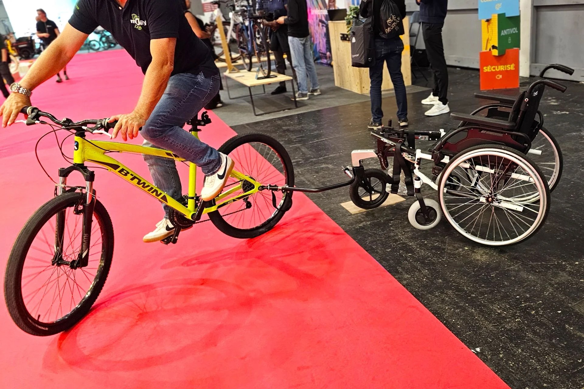 Mobipark remorque vélo PMR fauteuil Prodays 2025