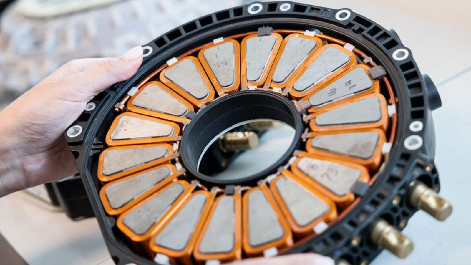 Pourquoi ce moteur rÃ©volutionnaire pourrait supprimer les freins des prochaines voitures...