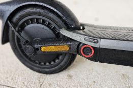 Ninebot E3 Pro E suspension arrière