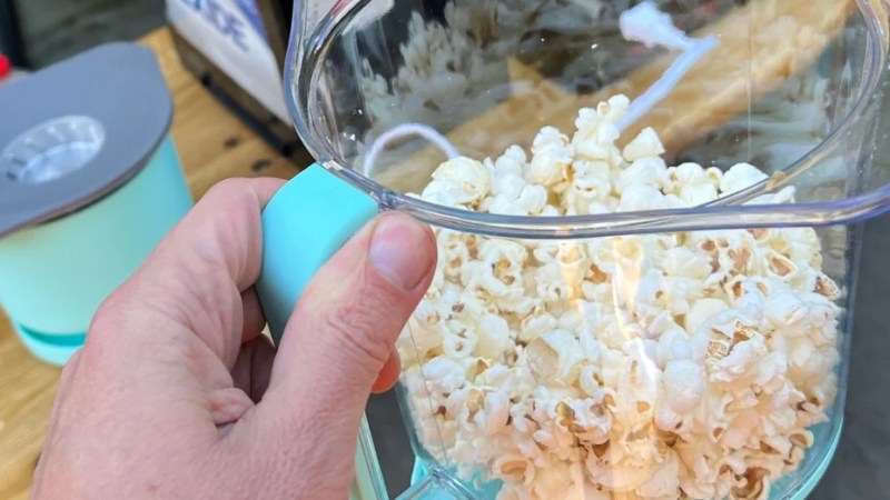 « Nous avons dépassé toutes les démonstrations de puissance » : l’armée américaine fait éclater du pop-corn à 8 km de distance