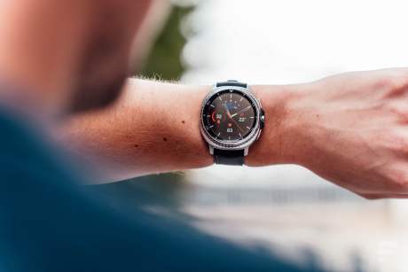 La Samsung Galaxy Watch 8 Classic // Source : Robin Wycke - Frandroid