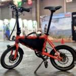 Mini vélo électrique et grand coup de cœur : on a roulé avec l’un des modèles les plus compacts du marché