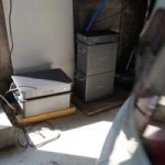 Le SolarFlow 2400 AC à gauche, le Hyper 2000 à droite // Source : Ulrich Rozier pour Frandroid