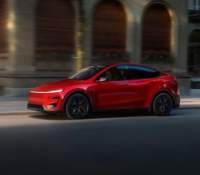Tesla Model Y Performance (2025) // Source : Tesla