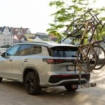 Ce porte-vélos pour vélos électriques veut révolutionner l’installation sur la voiture : plus simple et moins d’étapes