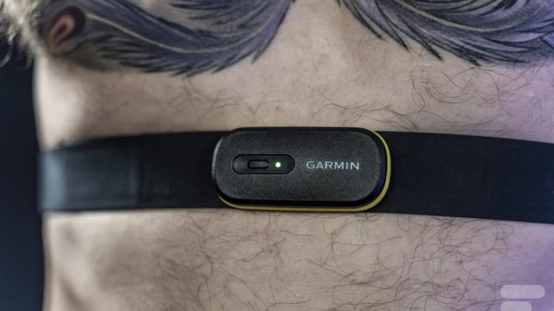 Fonctionnant sans montre connectée, la ceinture cardiofréquencemètre Garmin pour les sportifs passe à -41%