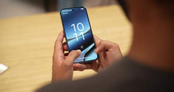 Google Pixel 10 Pro XL // Source : Robin Wycke - Frandroid