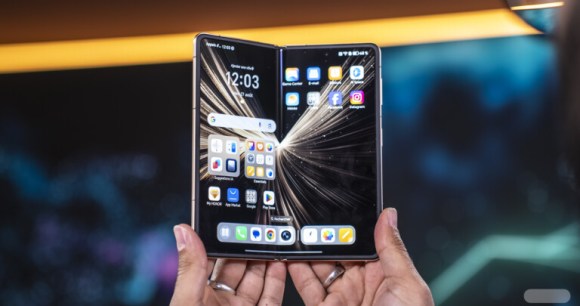 Honor Magic V5 // Source : Chloé Pertuis - Frandroid