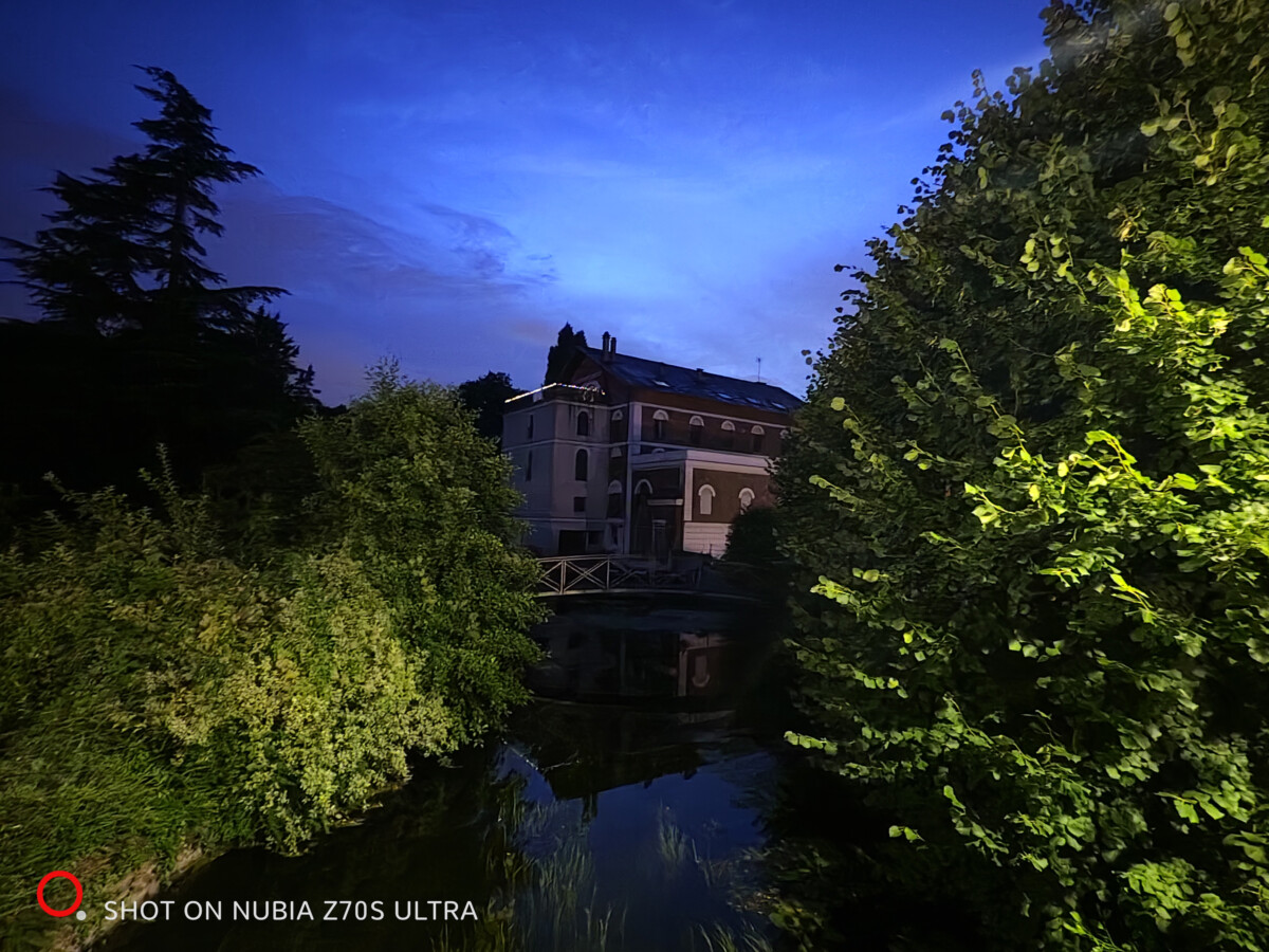 Ultra grand-angle de nuit Ultra grand-angle de nuit