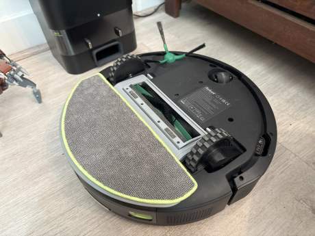 iRobot Roomba 105 Combo + base AutoEmpty (38)