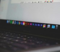Suite Adobe pour illustration // Source : Photo de Martin Faure pour Unsplash