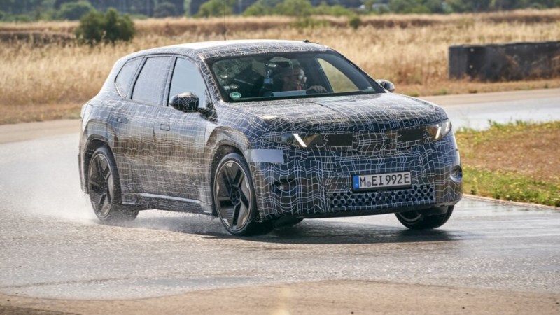 On a déjà conduit le BMW iX3 : pourquoi cette voiture électrique nous a bluffé à tous les niveaux