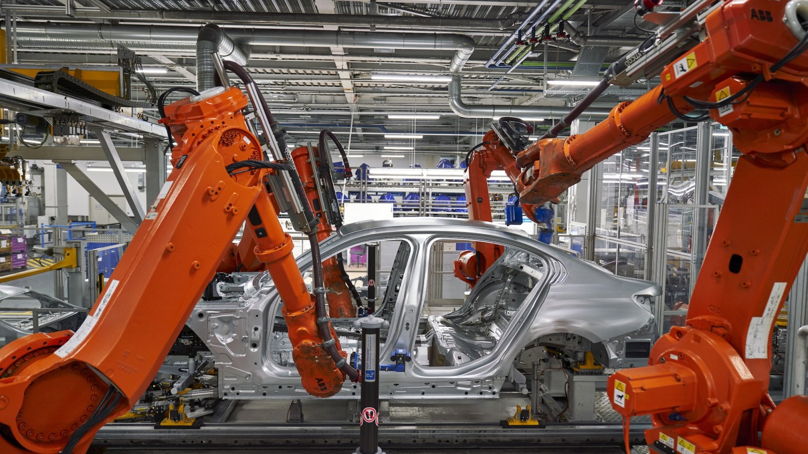 Jâ€™ai visitÃ© lâ€™usine historique de BMW qui va bientÃ´t arrÃªter de produire des...