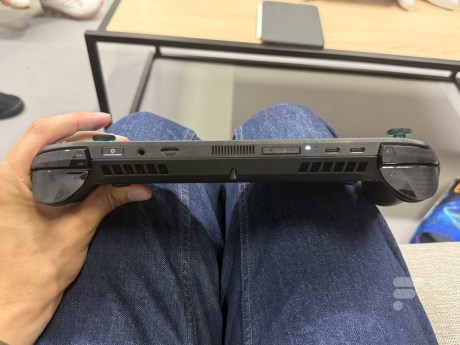 ROG Xbox Ally 10