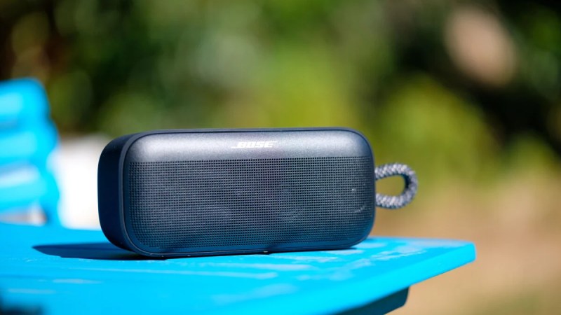 Amazon retire 30&nbsp;% à la nouvelle Bose SoundLink Plus, une enceinte puissante notée 8/10 par nos soins