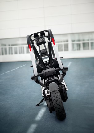 BMW Vision CE // Source : BMW Motorrad
