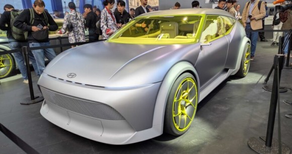 Hyundai Concept Three // Source : Jean-Baptiste Passieux - Frandroid