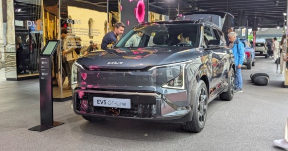 Kia EV5 // Source : Jean-Baptiste Passieux - Frandroid