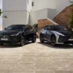 Toyota dévoile le prix de sa voiture électrique dotée de la direction révolutionnaire du Tesla Cybertruck