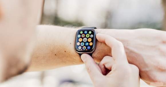 Les applications sur l'Apple Watch Series 11 // Source : Chloé Pertuis - Frandroid