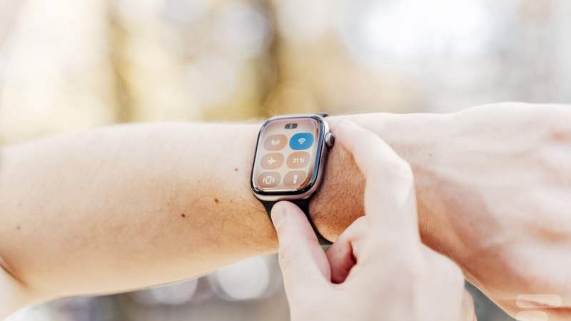 Apple Watch&nbsp;: cette nouvelle technologie d&rsquo;écran devrait booster leur autonomie