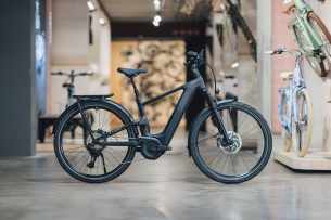 Cube Kathmandu Hybrid ONE11
