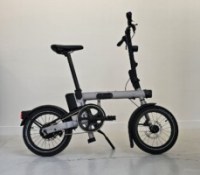 Le vélo pliant électrique Btwin E-FL 900. // Source : M. Lauraux pour Frandroid