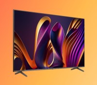 Le téléviseur Hisense 75E7NQ Pro // Source : Frandroid
