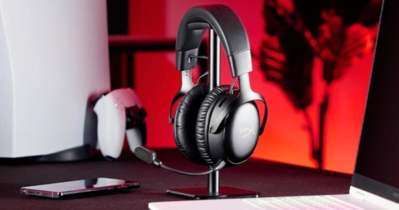 HyperX Cloud III S