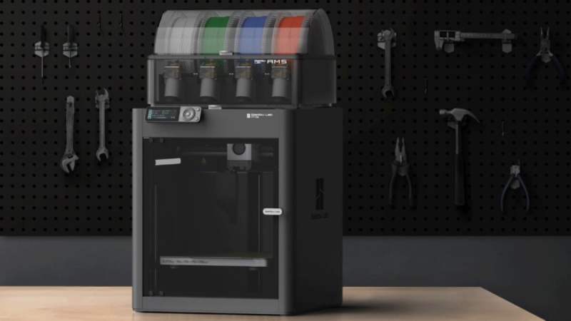Bambu Lab P1S : l’une des meilleures imprimantes 3D du marché, fournie avec l’AMS 2 Pro, chute sous les 550 €