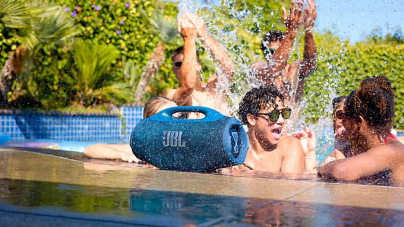 À peine sortie, la JBL Boombox 4 et son autonomie de 34 heures est déjà en promo sur Amazon