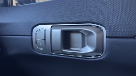 Sièges chauffants et ventilés à l'avant Kia EV4