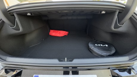 Coffre Kia EV4 Fastback