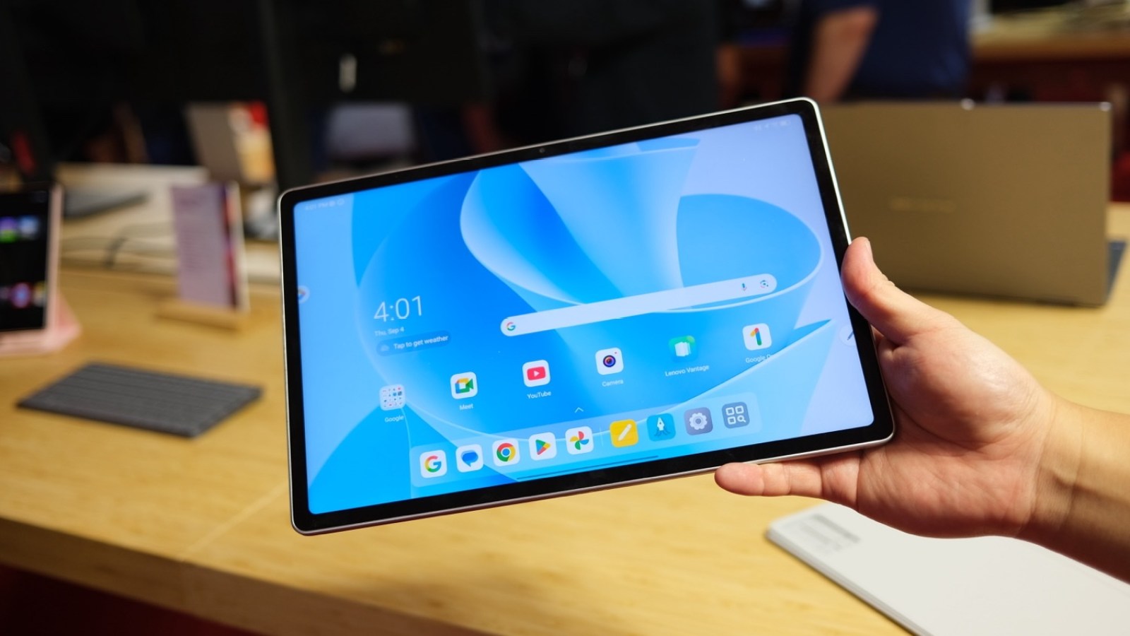 Lenovo brade dÃ©jÃ  sa nouvelle tablette pour les Ã©tudiants, la Idea Tab Plus avec Ã©cran...