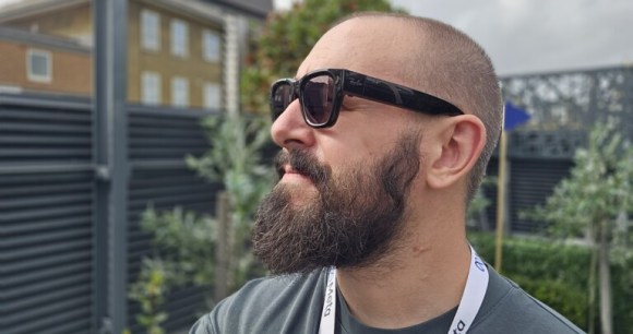 meta-ray-ban-display-une